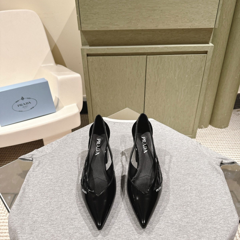 Pra*a high heels